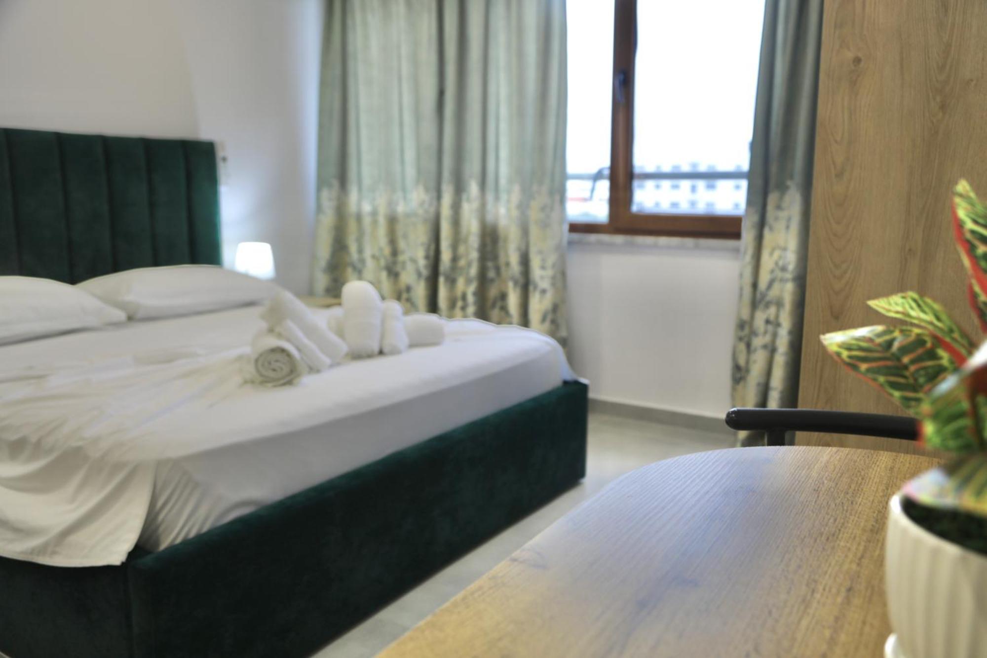Sea View Apartments Golem  Esterno foto
