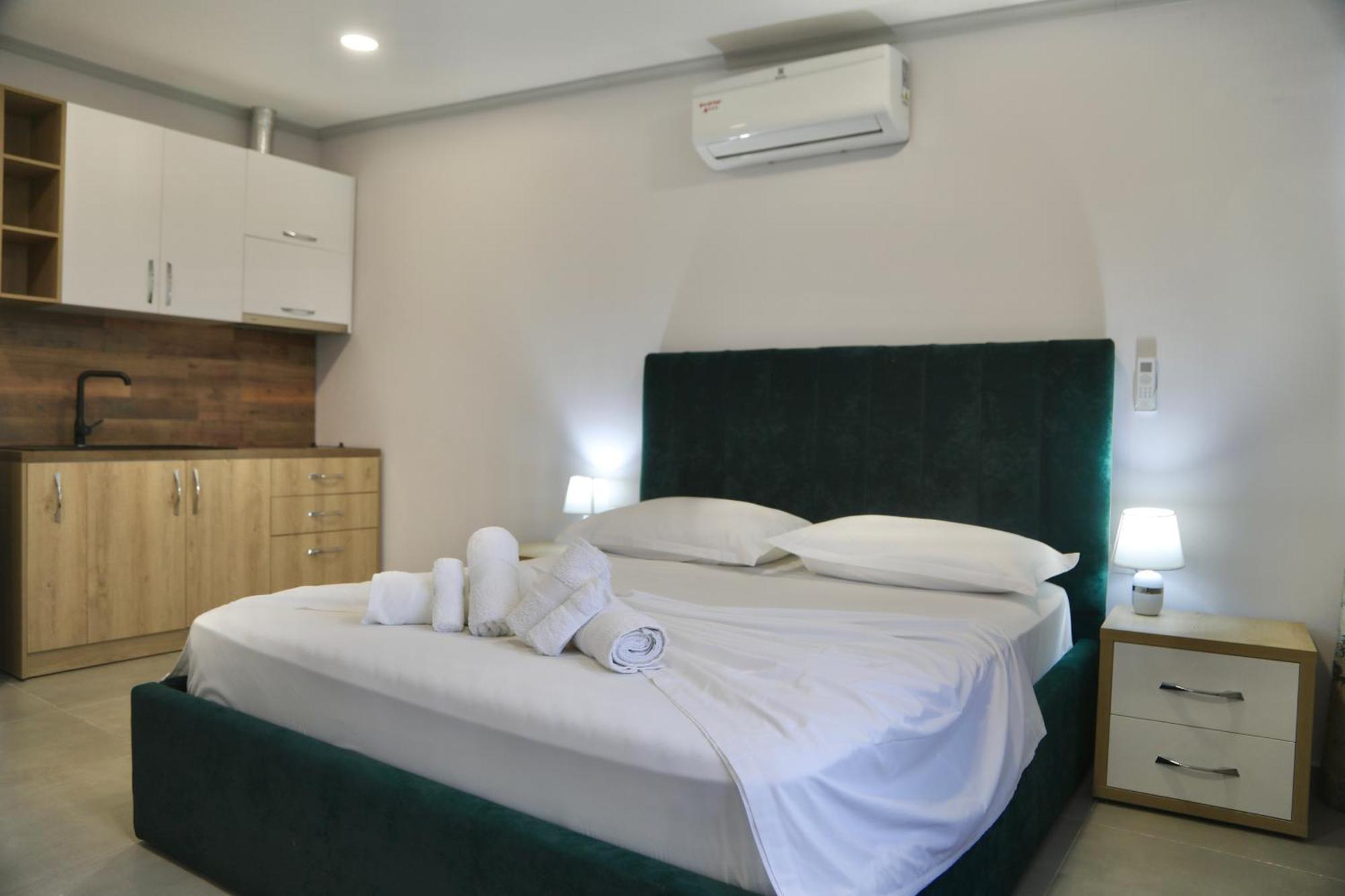 Sea View Apartments Golem  Esterno foto