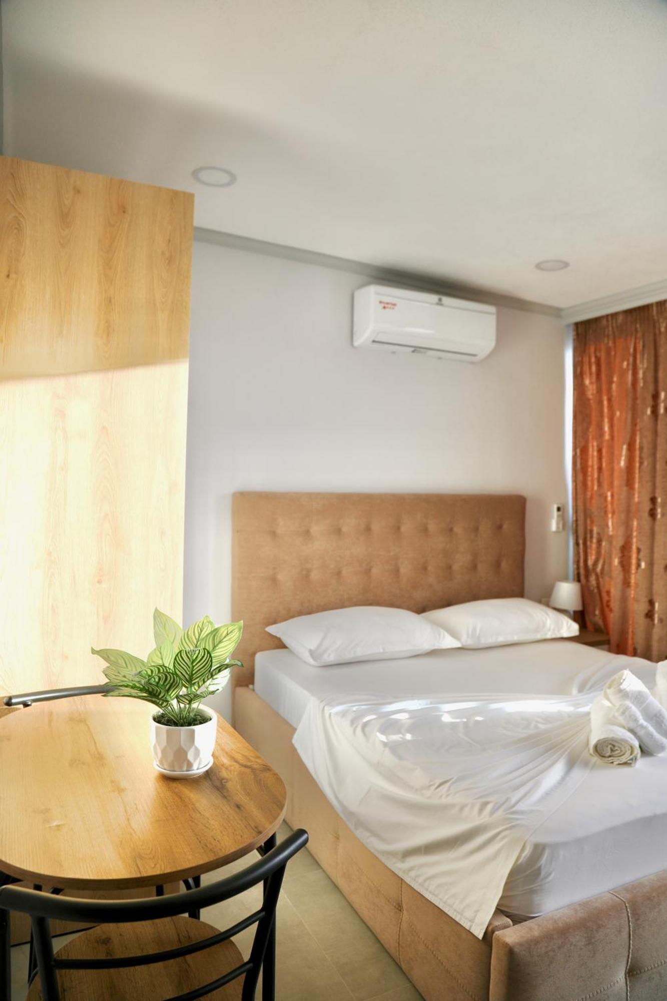 Sea View Apartments Golem  Esterno foto