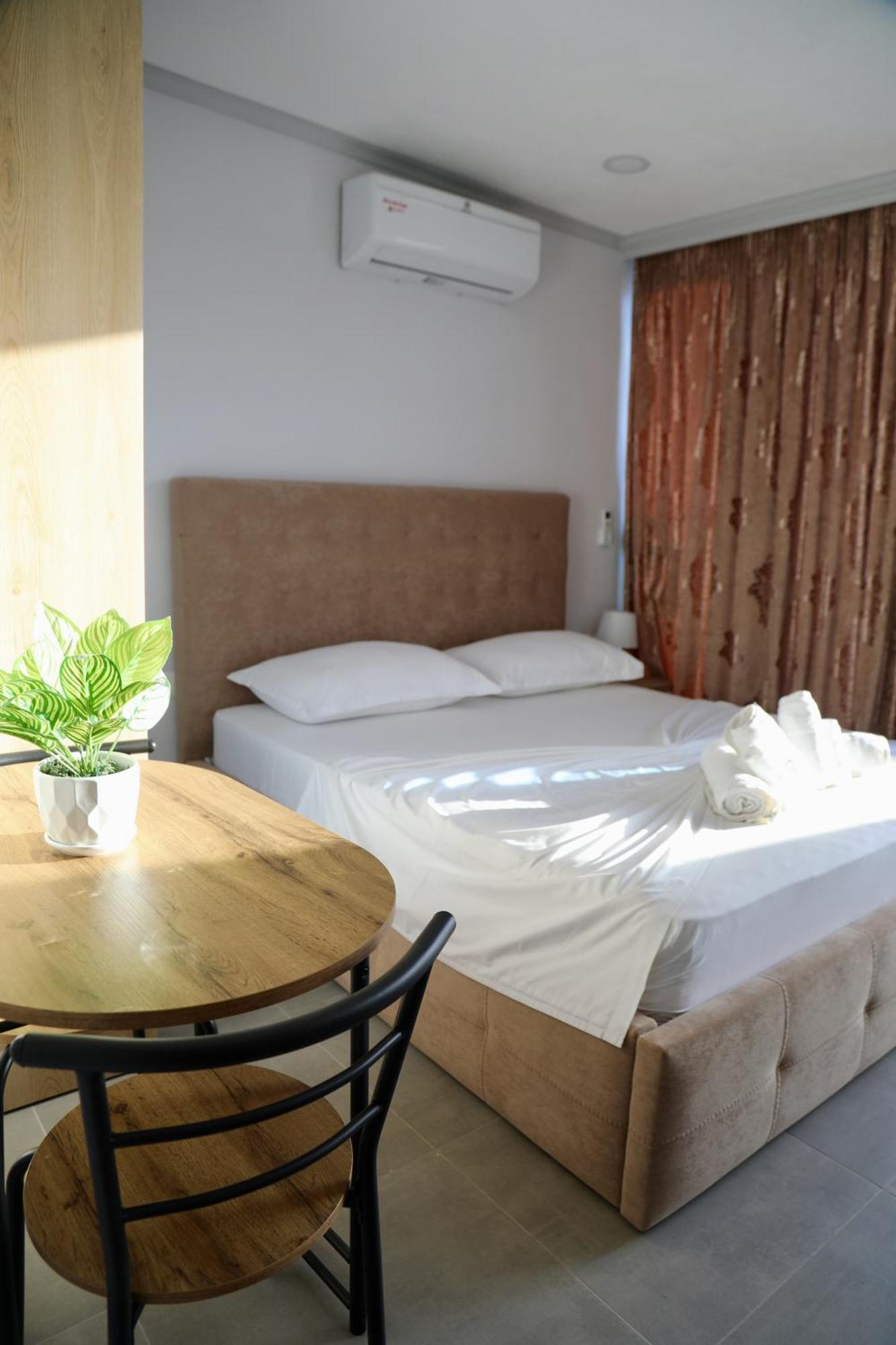 Sea View Apartments Golem  Esterno foto