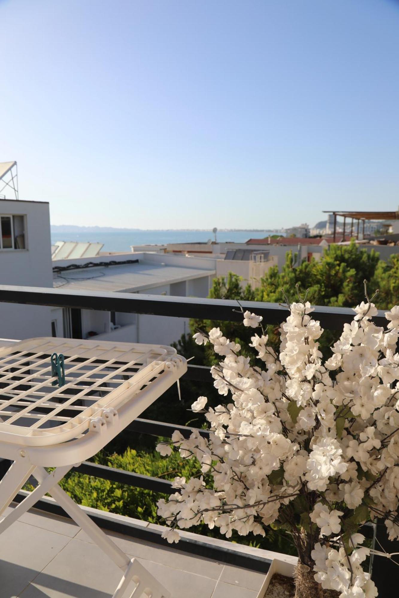 Sea View Apartments Golem  Esterno foto